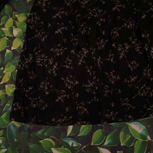 Old Navy- Black Floral Long Sleeve Peplum Top - L - Picture 3 of 6